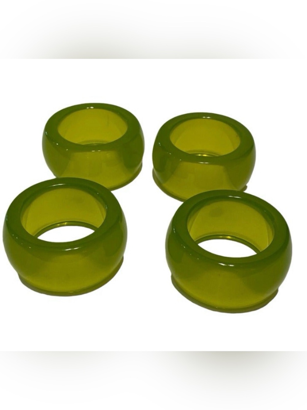 Crate & Barrel Set of 4 Green Napkin Rings